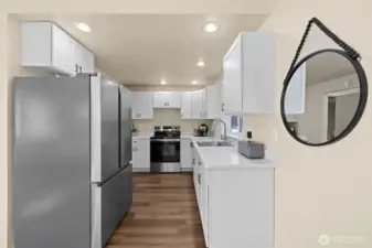 Brand new kitchen New cabinetry