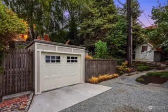 The garage was recently fully redone, its roof is now used as a second tiered patio. Rare are properties on the hill which enjoy back-alley parking and garage.