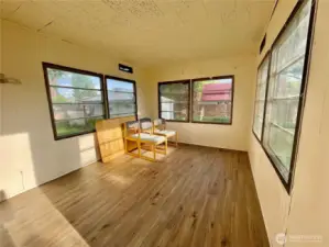 mobile living rm
