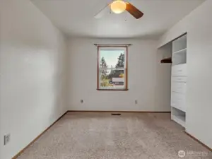 Built in closet system