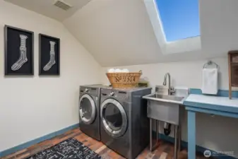 Laundry Attached to Primary