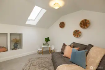 Upstairs media/play/flext space or third upstairs bedroom.