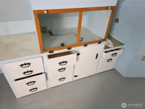 Built in cabinets in upper bedrm