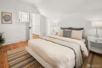 Primary suite bedroom.