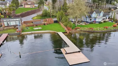 Access to private dock on Lake Stevens.