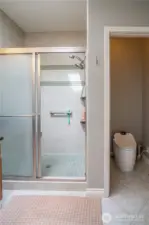 Main Bedroom bathroom