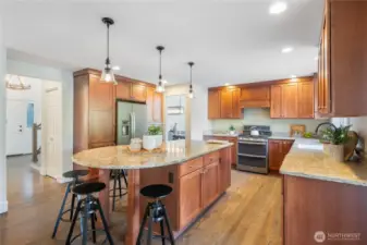 Eat-in chef's kitchen.