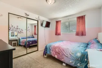 Additional bedroom.