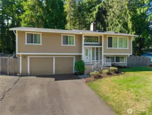 Welcome home to this large updated home on a huge cul de sac lot!