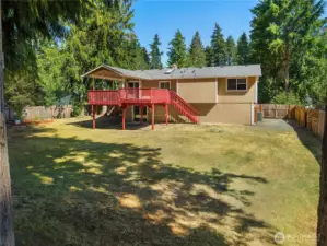Bib - 4/10 ac. backyard.