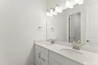 ***Actual Home ***  Main bath with double sinks and lots of storage
