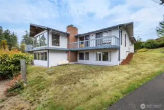 Western facing views are accentuated with floor to ceiling windows to envelop the natural light!