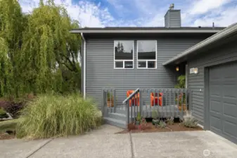 Front entry and driveway space for 6 cars!