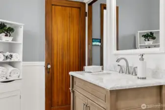 Remodeled Main Floor Bath