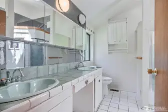 5 piece Primary Bath.