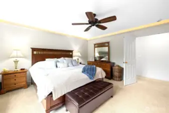 King Sized Bed is an easy fit!