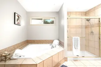 Shower/Tub