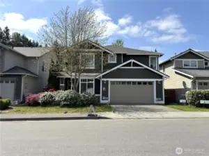 Great home in Mapplewood Estate!
