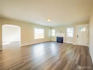 THIS ROOM IS HUGE...SO MANY DIFFERENT WAYS TO DECORATE IT...OPTIONS OPTIONS OPTIONS...THAT'S WHAT THIS HOME IS ALL ABOUT