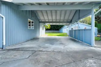 Carport attached to the rambler