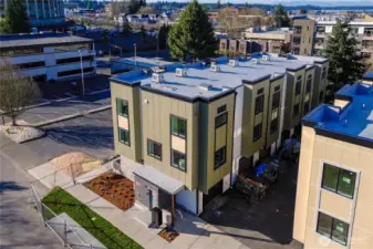 Exterior Corner on 13th