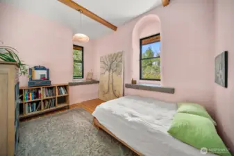 Bedroom #1