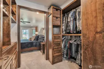 Walk in closet