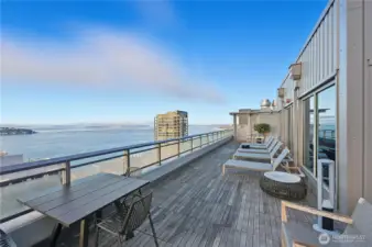 Lounge seating with westerly views to the sound to soak up the sunshine!