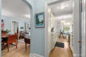 Crown molding and arched entryways show Vintage charm