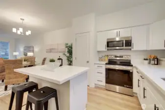 Beautiful, new Quartz countertops!