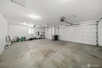 Third car bay has its own separate door.