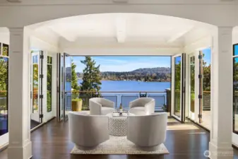 Wrapped in glass on all three side, light literally pours in capturing morning glow, midday sparkle and sunset warmth.