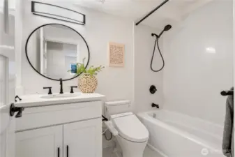 Ensuite Downstairs