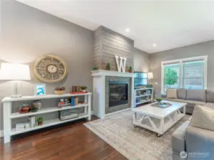 Cozy Gas Fireplace – Stylish and functional for warm Wenatchee evenings.