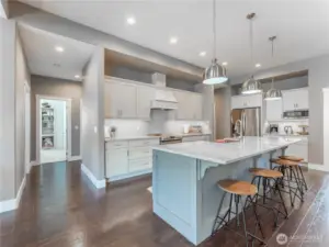 Stylish & Functional Layout – Modern appliances, sleek finishes, and room to gather.
