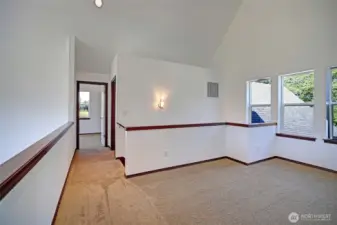 upstairs extra space in between bedrooms