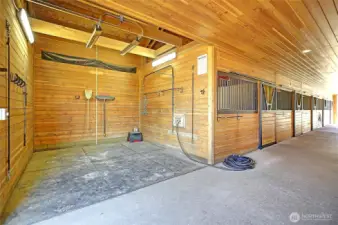 hot and cold wash rack