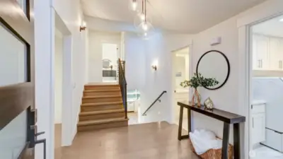 Alternative entryway off of the back yard.