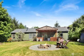 This property is a nature lover's dream come true! A birder's paradise.