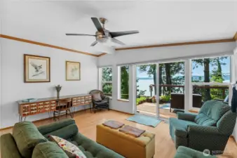 Comfortable gatherings in your living room to watch the eagles return to their nest nearby.