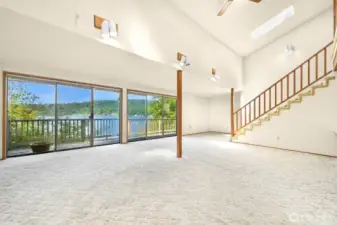 3187 Agate Bay Living room