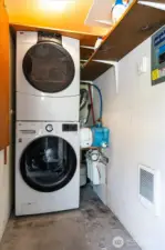 Large washer/dryer