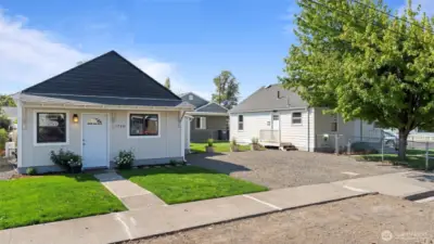 1708 Walla Walla Ave +  1704 Walla Walla Ave