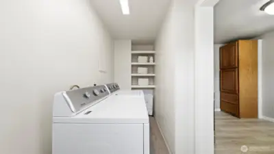 1708 WW Laundry Room
