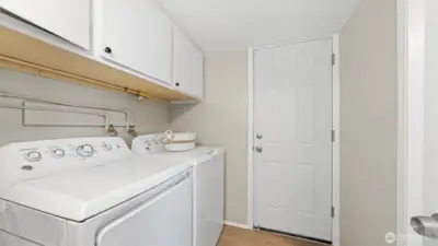 1704 WW Laundry Room