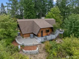 Well Maintained Landscape provides Low Maintenance to Enjoy Outdoors