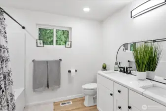 2nd Floor Bathroom