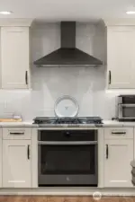 Newer appliances, gas cooking!