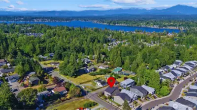 Minutes to Lake Stevens