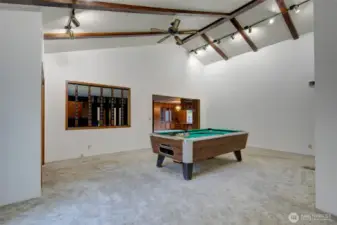Family room, cont